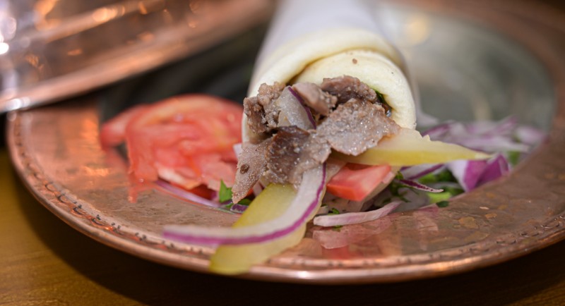 ساندوتش شاورما لحم - Meat Shawarma Sandwich